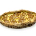 Pide mit Mozarella und Pouletfleisch